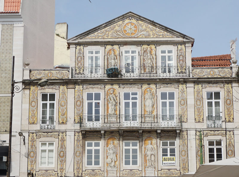 Get on track of tiled art in Lisbon