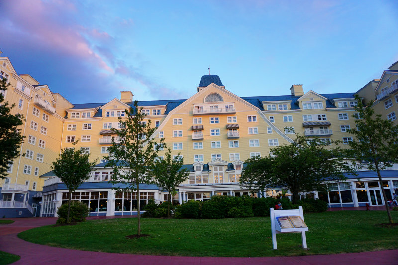 New Port Bay Disney Hotel