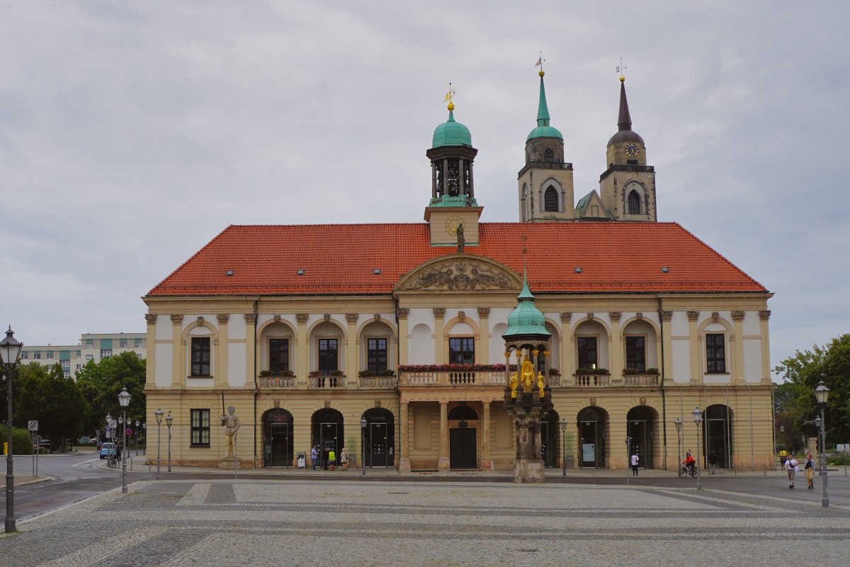 Magdeburg City Hall and a walk around the Old Market Square