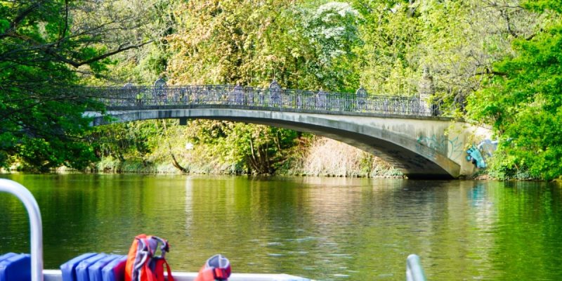 Motorbootfahrt durch Leipzig